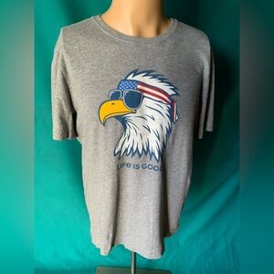 ‘Life Is Good’ Gray Men’s Patriotic Eagle Graphic Tee